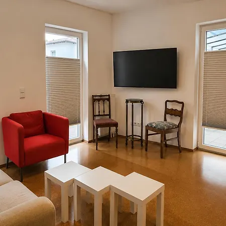 Appartement Doppelhaus, 3-4 Zimmer, 3-5 Betten, 3 Badezimmer, Kueche Altötting